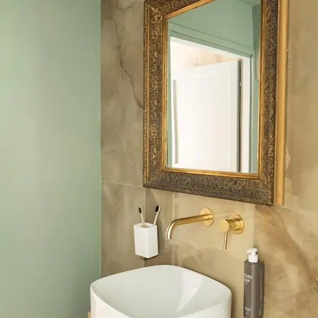 Riva Πανσιόν 3*